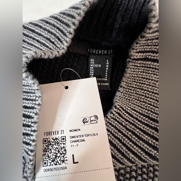 NWT Forever21 Gray Cropped Mock Neck Sweater - Picture 4 of 5